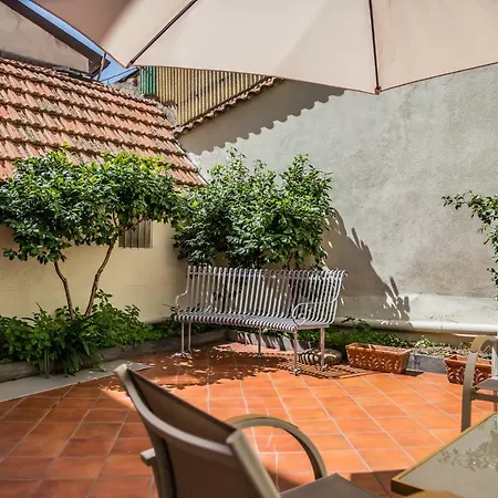 Cortile Aurora Bronte Appartement *